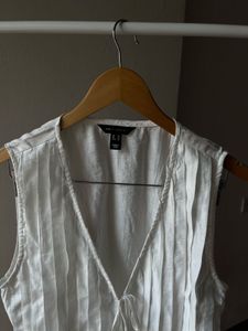 NEW LOOK White Pleated Tie Front Sleeveless Top