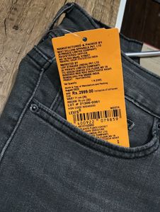 Levi’s Charcoal Jeans
