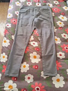 Grey Ankle Length Jeans