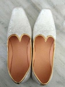 Men Treditional Footwear