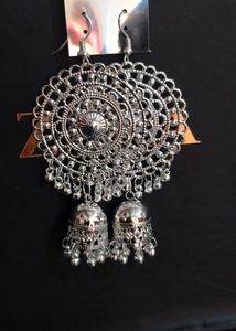 😍Earring For Complete Beautiful Look. Light Weight