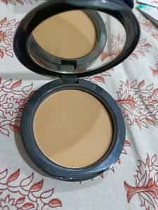 Maybelline Compact powder