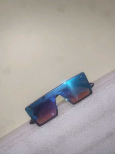 Stylish Blue Tint Sunglasses