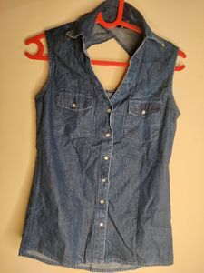 Sleeveless Branded Denim Shirt
