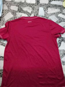 tees branded tshirt wine Colour
