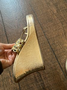 Ethnic - Festive Wedges