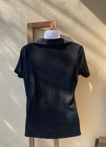 Black V-Neck Short Sleeve Top