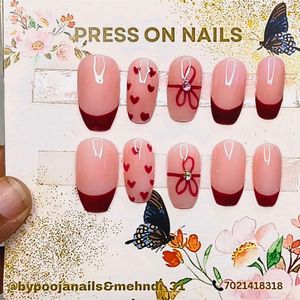 press on nails Pink light
