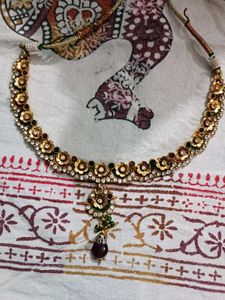 Jewellery Set With Hair Accessories