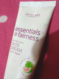 Oriflame Essential Fairness Face Cream With Spf 10