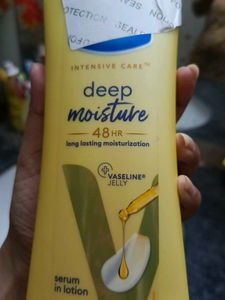 Vaseline deep Moustiser