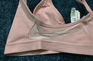 Nike Light Support Sports Bra