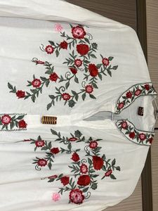 Floral Embroidered White Kurta