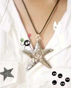 star shaped pendant