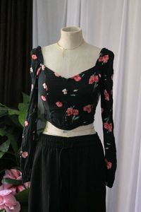 H&amp;M Floral Print Crop Top