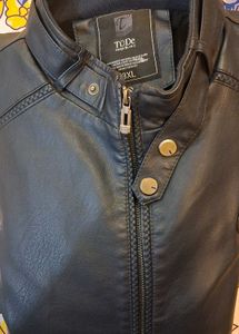 Men Lether Jacket In Good Condition