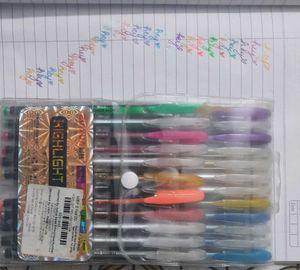 23 Colorful Pens