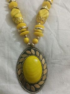 Yellow Moti Set