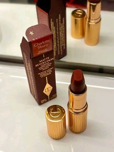 Dior Rouge Lipstick,Gucci, Charlotte Tilbury,Prada