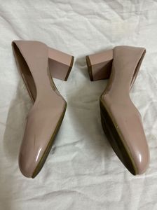 Sherrif Shoes Nude Pump Block Heels