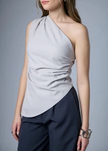 One shoulder grey top