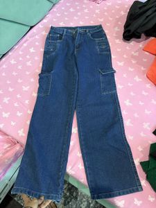 Wide Leg Cargo Jeans