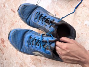 Sports Shoes