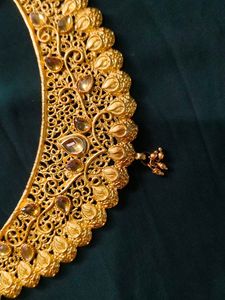 Elegant Gold Necklace