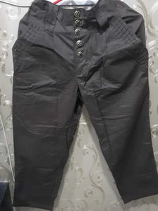 Womens One Fourth Cargo Pants