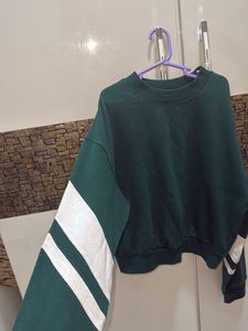 h&amp;m green sweatshirt