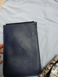 2 Mobile Pouches