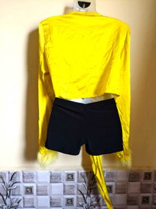 BOGO🎁Buy One Get 1 Free🎁Yellow Tie-Front Top