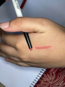 Nude Lip Liner