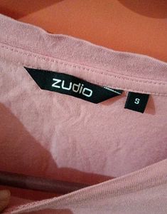 In Coins 👛 Zudio Pink Graphic Tee