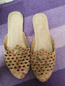 Jaipuri Floral embellised Flats