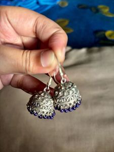 2 pairs of pretty Jhumkas