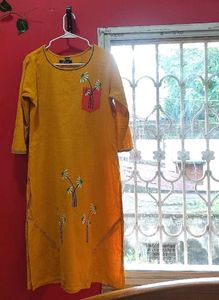 Yellow Cotton Kurta In Size M
