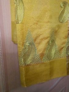 Golden Saree&amp;Brick Red Stiched Blouse