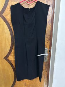 Formal Elegant Knee Length Black Dress - Must Grab