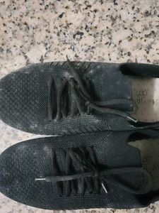 Black Casual Sneakers