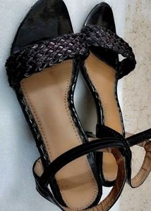 Black Mini Heels , Comfortable, Looking 🤩