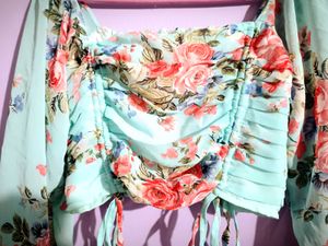 Floral Print Crop Top