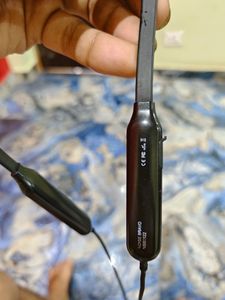 Noise Bravo Original Neckband With Box And Charger