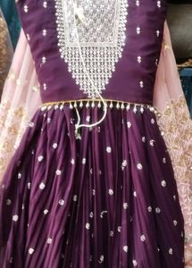 Veena Lehenga S