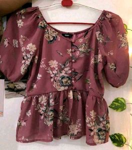 COMBO OF TRENDY TOPS WITH JEANS