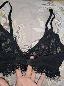 NA-KD Sexy Black Lace Strap Bra/ Bralette