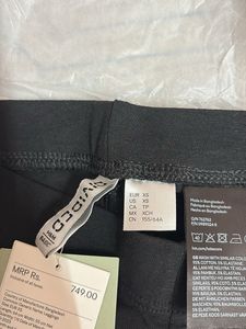 H&amp;M Black jersey Leggings FREE Shipping