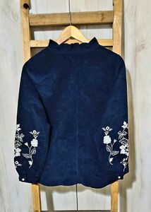 Floral Embroidered Cotries Top size-38