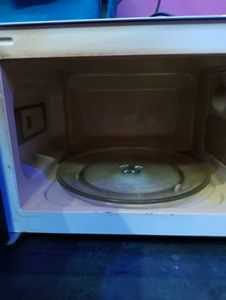 Midea Microwave Oven