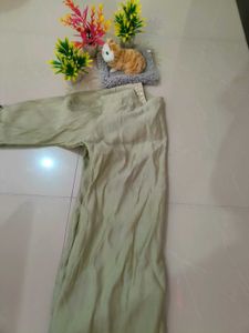 Elegant Embroidered Kurta